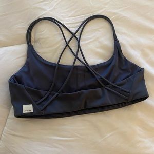 Vuori Tempo sports bra
